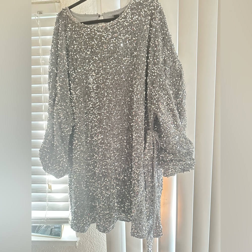 BOOHOO PLUS SIZE batwing velvet slip dress! Size 22! Renaissance tour dress!
